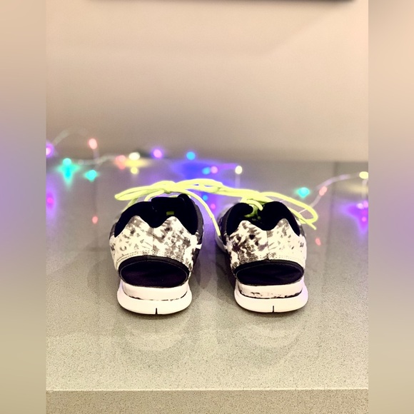 NIKE Free Running Sneakers size 6.5 - Picture 3 of 5